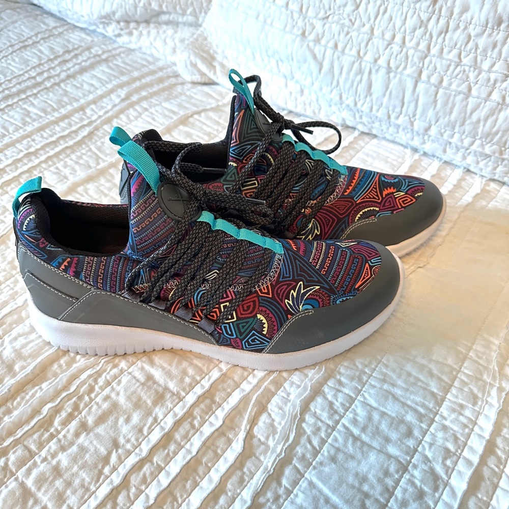 Inkkas Mola Flex Runner V.2 Tribal Print Womens Size 10 EUC